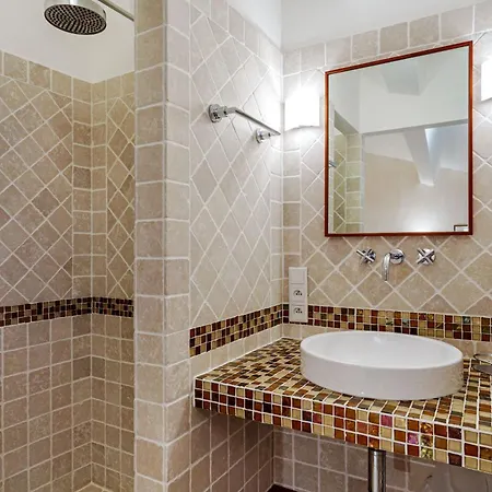 Villa Mas De La Tour