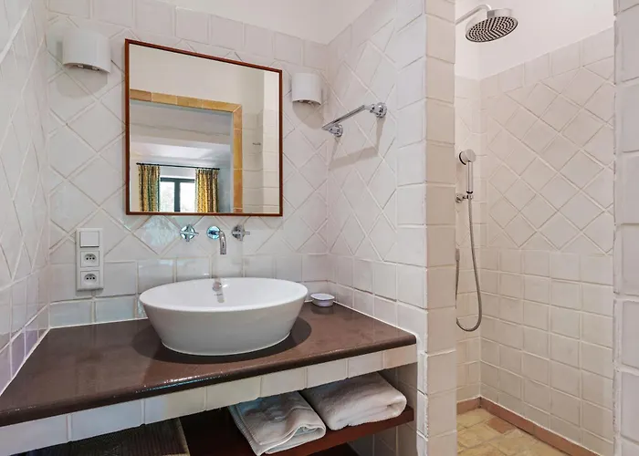 Villa Mas De La Tour *