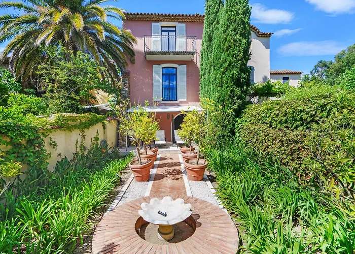 Mas De La Tour Villa *