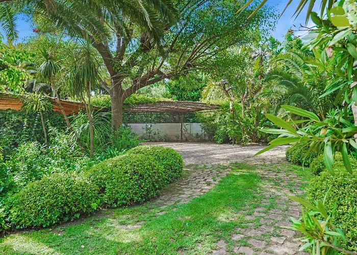 Mas De La Tour Villa